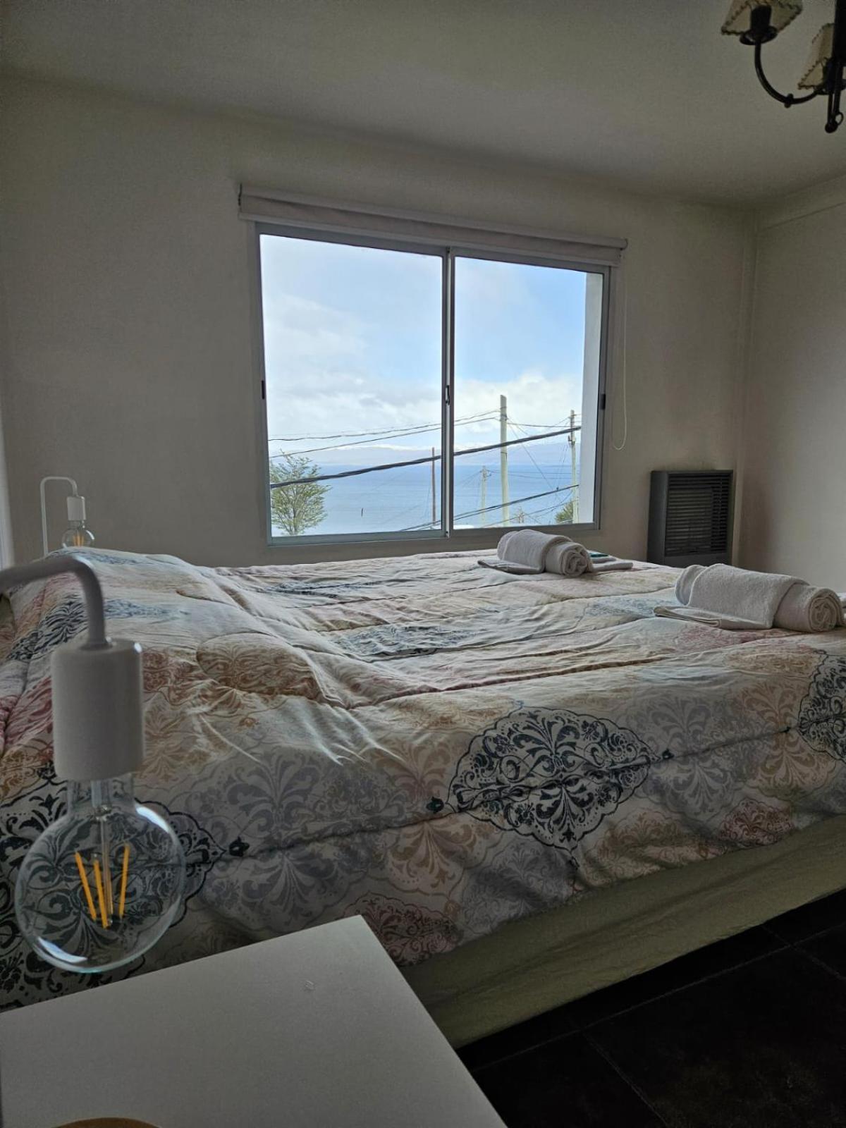 Dpto Amplio Con Vista A La Bahia Daire Ushuaia Dış mekan fotoğraf